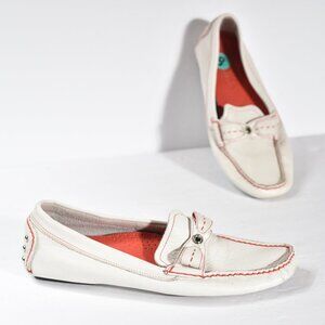 Cole Haan White and Red Leather Driving Moccasins size 8